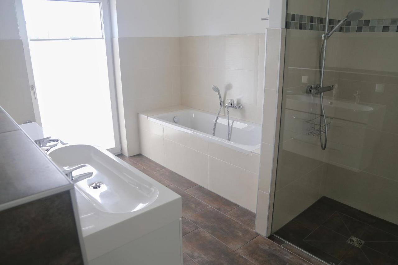 Auszeit Mit Weitblick In Der Saechsischen Schweiz - Kleiner Bauernhof Mit Tieren Und Wallbox Rathmannsdorf Ngoại thất bức ảnh